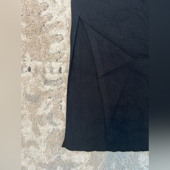 Dynamite Ribbed Pencil Skirt - Picture 2 of 5